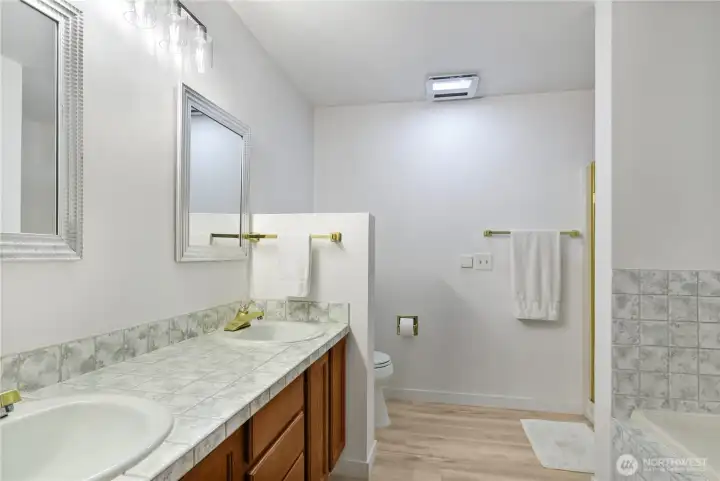Premier Bedroom Bath
