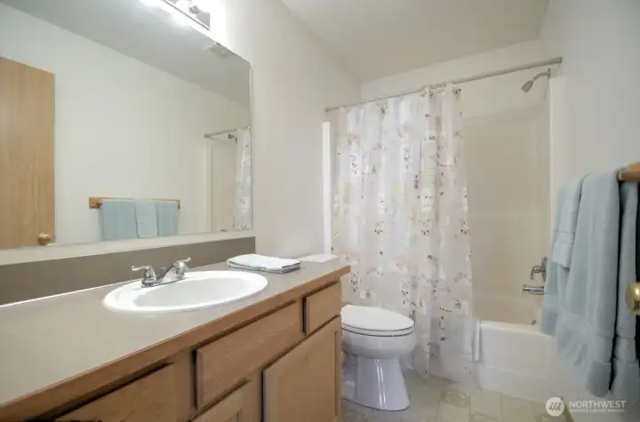 Upstairs hall bath