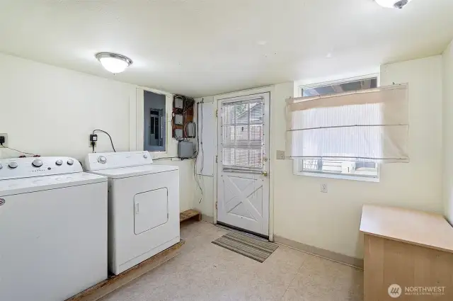 lower level laundry