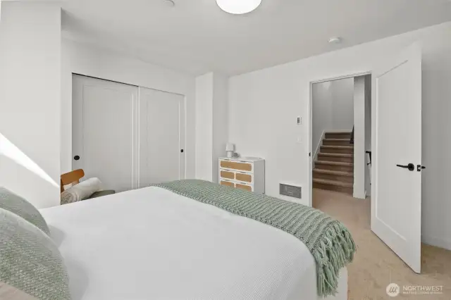 2nd bedroom