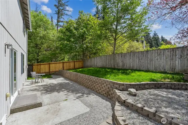 Enter you private backyard oasis. No neighbor behind you or on one side of you.