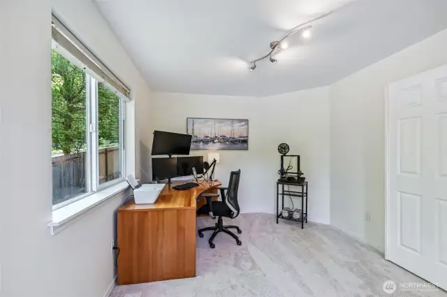 Spacious office has two windows which bring sunlight into the room. Brand new carpet and freshly painted.