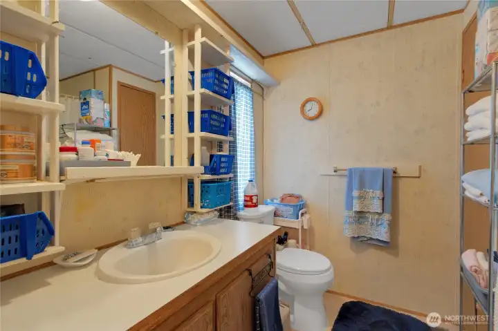 Primary bath