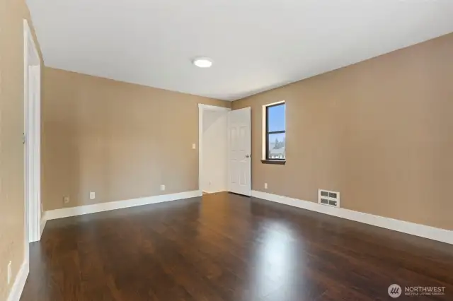 Bonus room that connects to the Sunroom