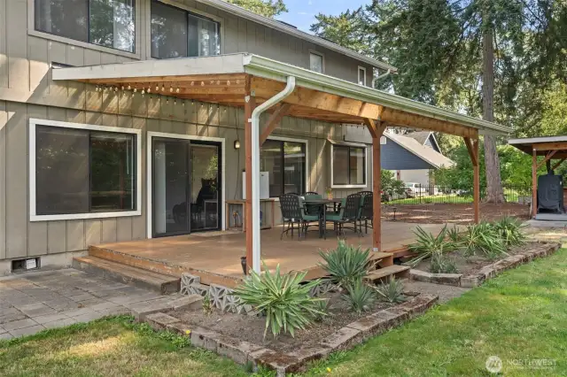 Back deck overlooking the back yard