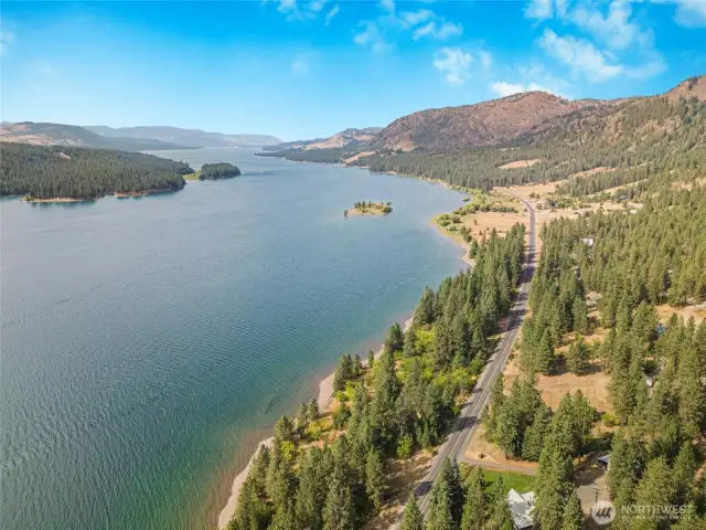 View of the Columbia River that is just across Hwy 25