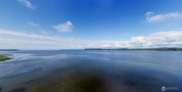 Then there is the bay.  This is a view at the water's edge looking north.  Amazing property is waiting for you.