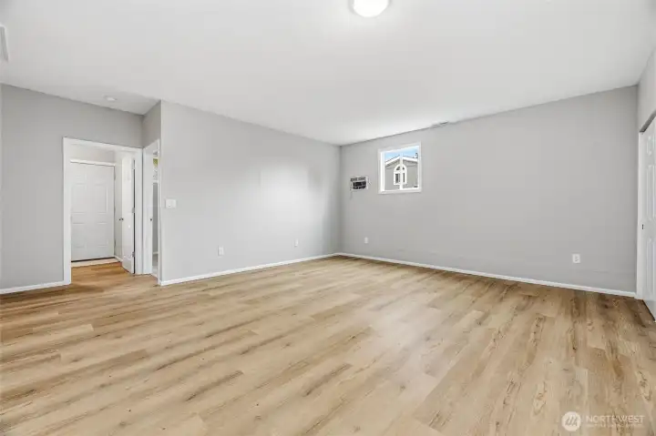 Bonus room with lots of stroage.