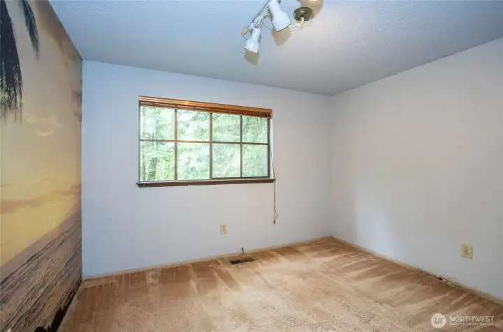 Upper-level guest suite.