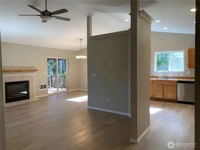 OPEN CONCEPT LIVING AREA