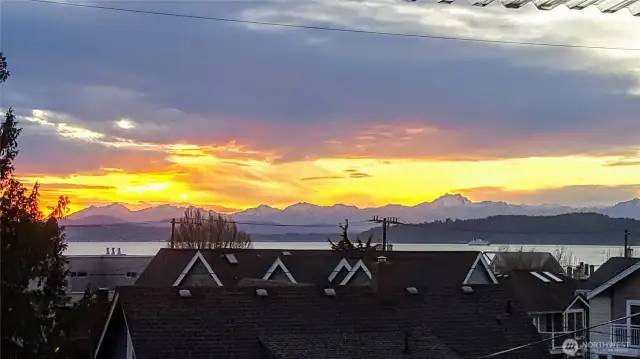~colorful sunsets over the Olympic Mts