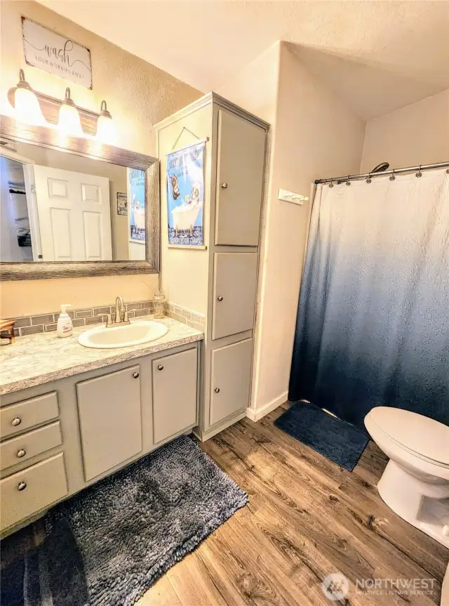 Secondary full bath.