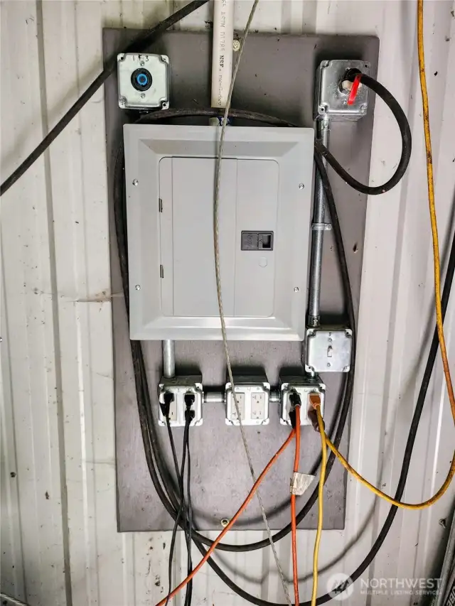 200 amp service.