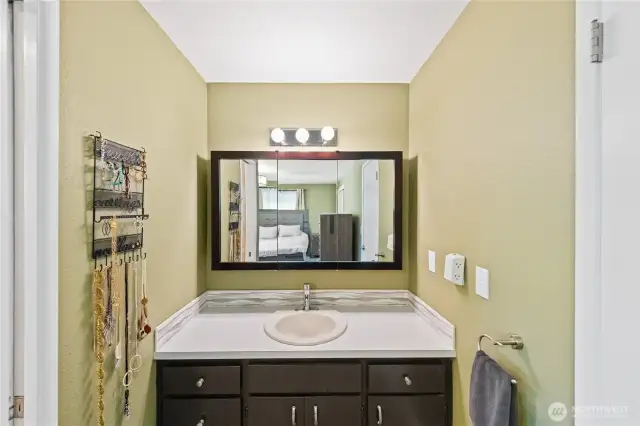Owner's suite vanity.