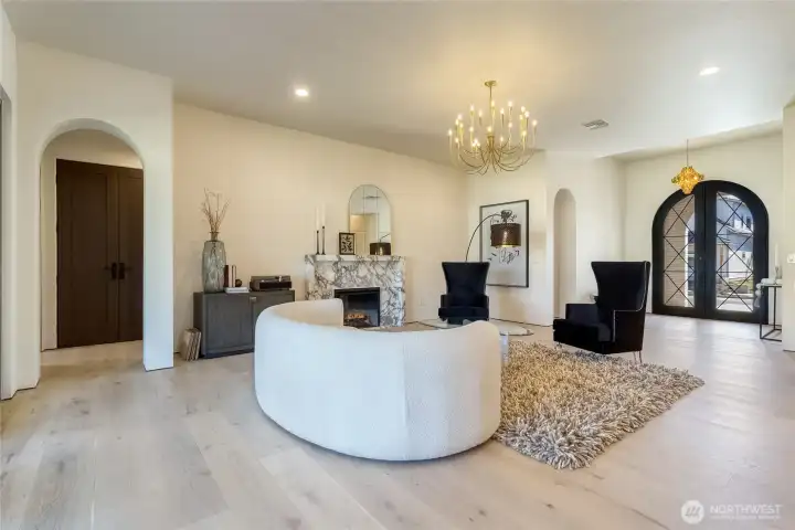 Shadow line Base Molding in Black Metal