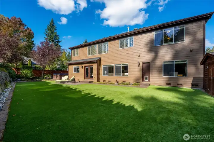 Enjoy the convenience of turfed yard
