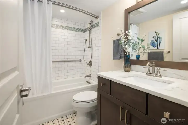 Full second bathroom