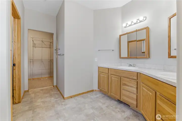 Primary bath with double sinks.