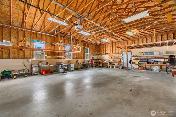 Large enough for storing an RV, Boat, Small Yacht, Extra Vehicles, enjoy wood working, using it for hobbies or a number of different options.