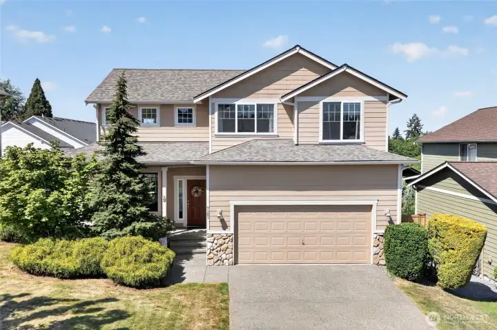 Welcome home to this beautifully maintained home on a quiet street, just above Downtown Puyallup. Welcome home to this beautifully maintained home on a quiet street, just above Downtown Puyallup.