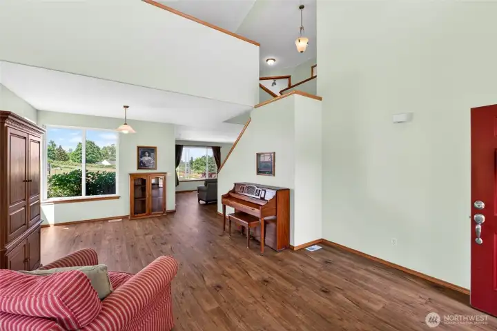This room is so light and bright! This room is so light and bright!
