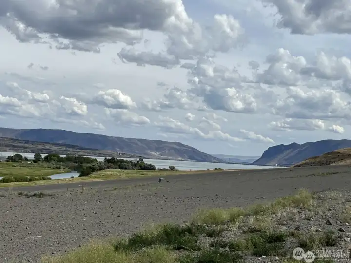 View of lot looking towards the Wanapum Dam