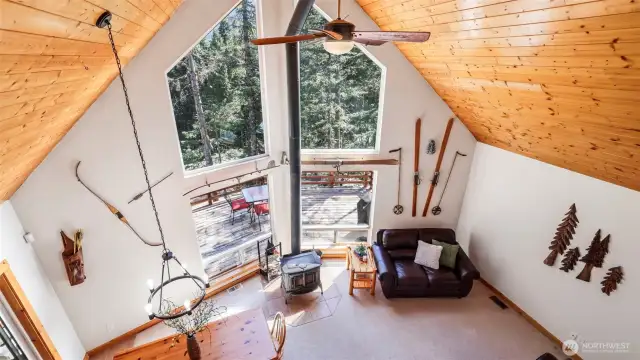 Your mountain living home awaits.