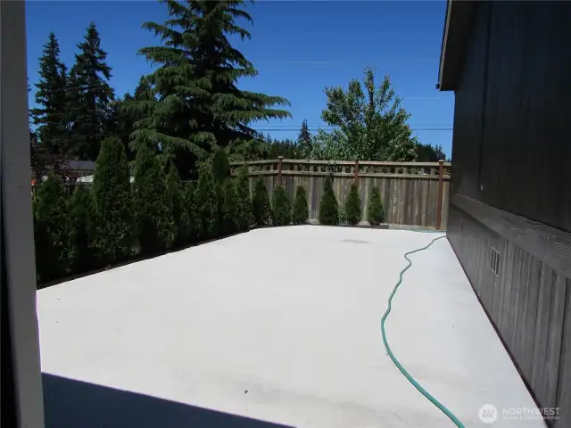 PRIVATE SETTING FOR OUTDOOR FUN, SUMMERTIME ENJOYMENT. FACING NORTH.
