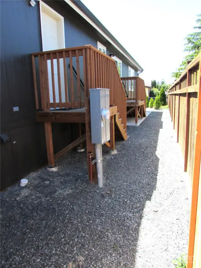NEW DECKS W/ TREX, LAUNDRY ROOM & SLIDER, PRIVATE HUGE PATIO AT BACK END OF LOT.