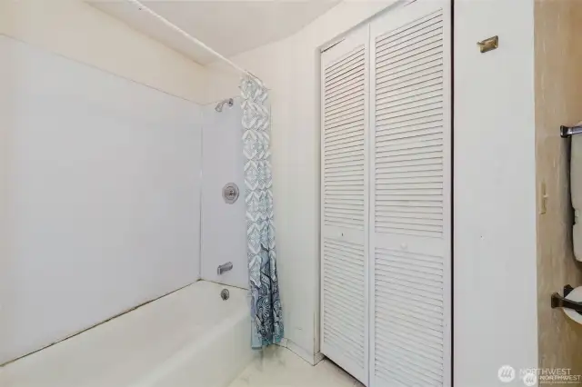 Bifold door leads to water heater defunct radiant heat system (repairable?)
