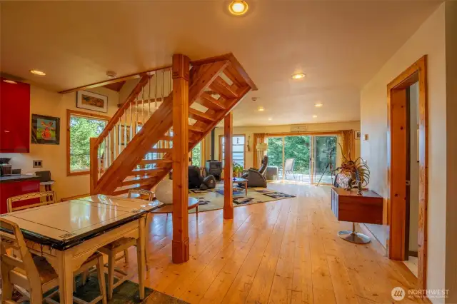 Open Concept View coming into home.