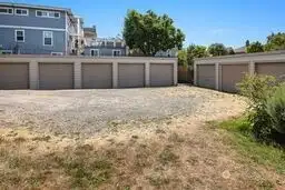 8 garages are also part of the Willmar community (available via short wait-list)