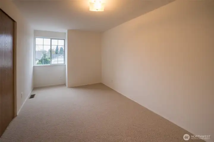 Bedrooom Upstairs 2