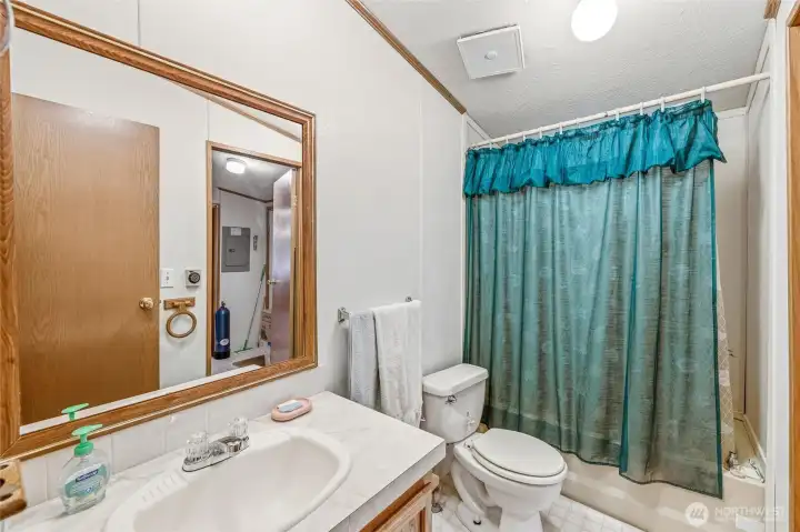 Main bathroom.