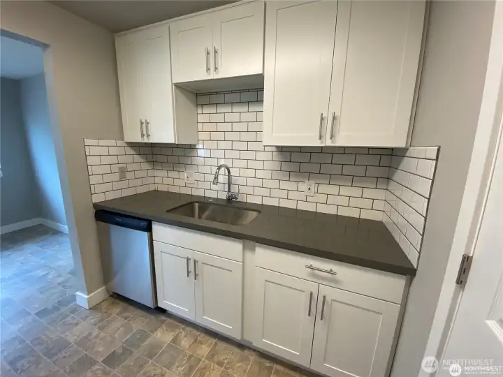 Unit 3 - Renovated 2020