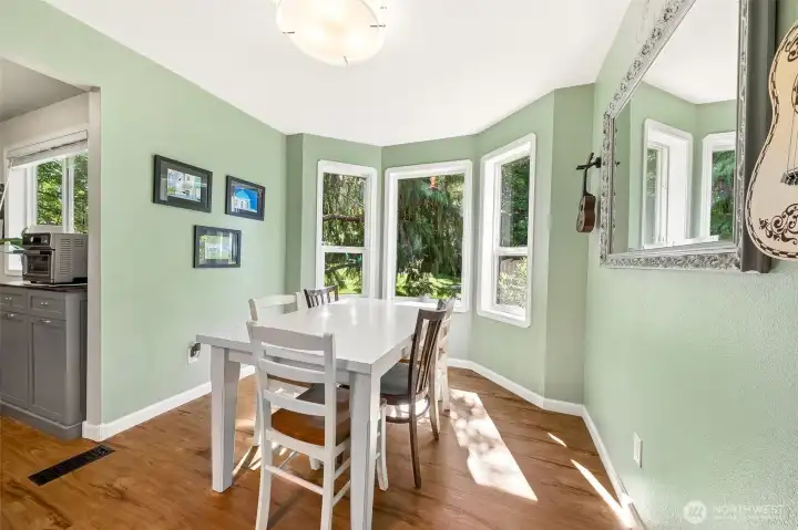 Dining room with bay window
