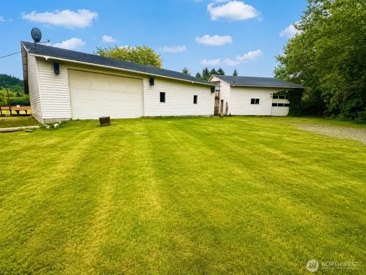 Shop/Garage Shop/Garage
