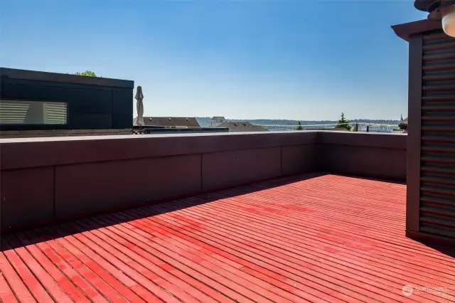 Rooftop Deck