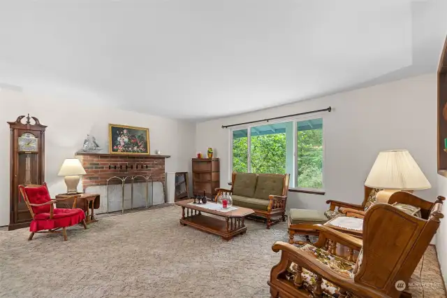 Very Large Living Room Window for Lovely Natural Light