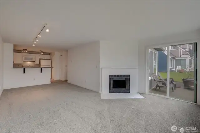 Living room (Facing West/North)