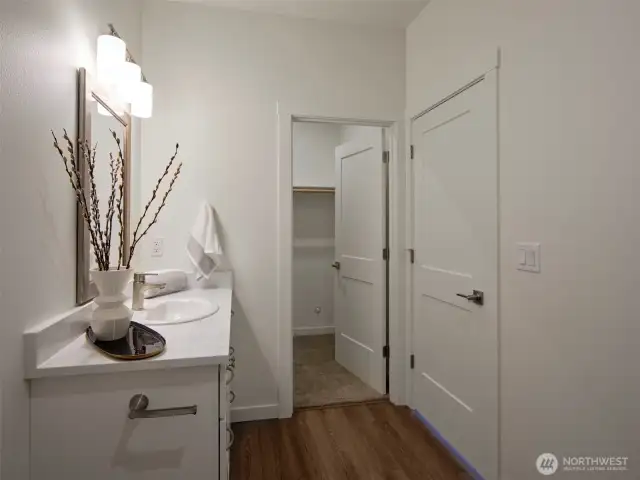 Primary Bath/Walk-In Closet