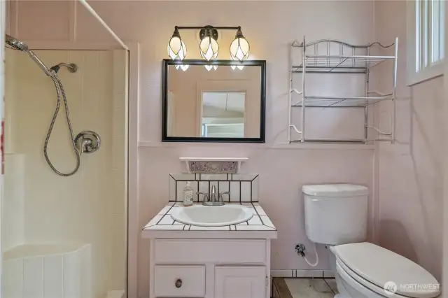 Bathroom in the 349 cabin.