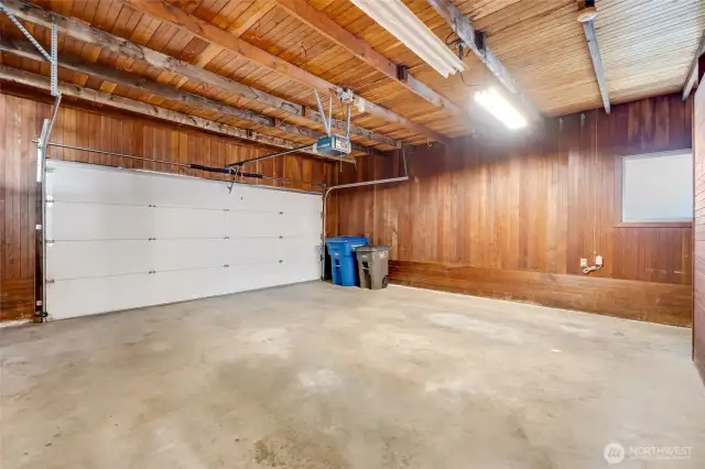 Garage.