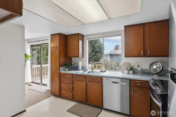 Open kitchen with space for eating.