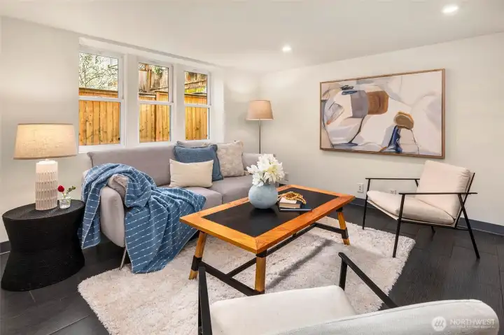 Flexible living space ideal for guests or extended stays