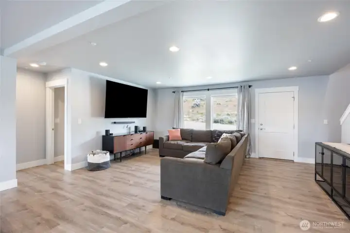 Living room - furnishings negotiable