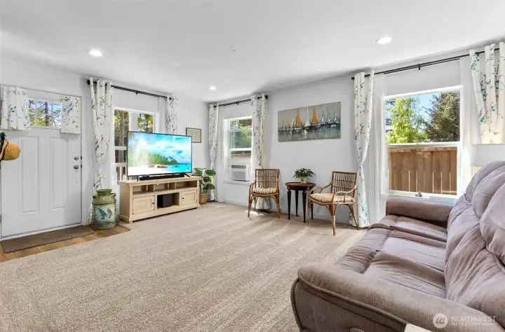 Spacious living room