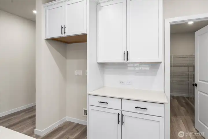 Photos of a previously completed home. Actual colors and finishes may vary. See site agent for details.