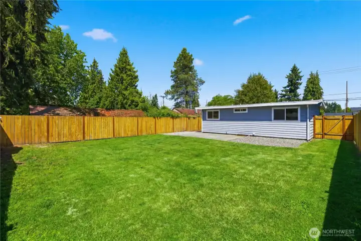 Both front and back yards are level