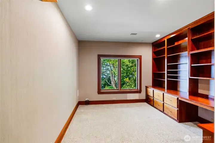 Office Office